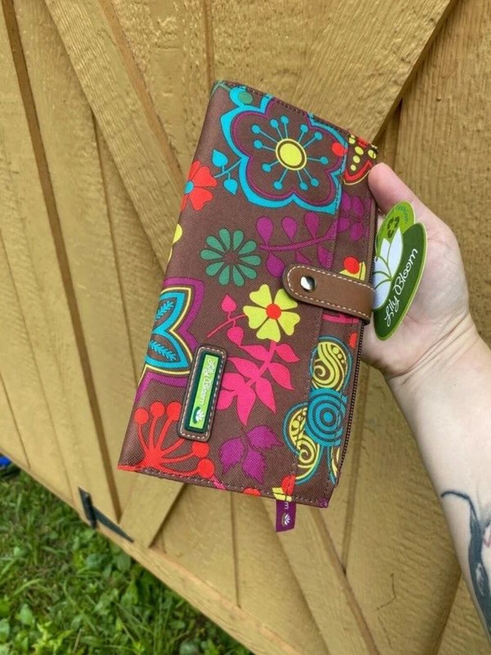 Lily Bloom wallet/server book